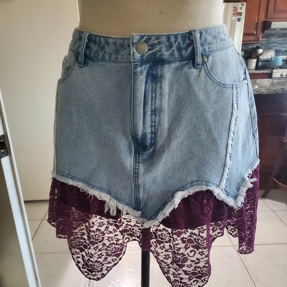 Hot Topic Red and Purple Skirt with Distressed Hem - Picture 5 of 10